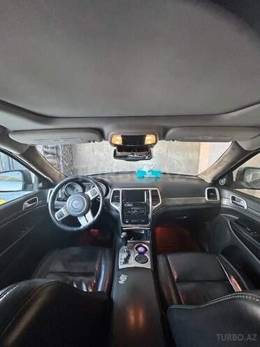 Jeep Grand Cherokee-3