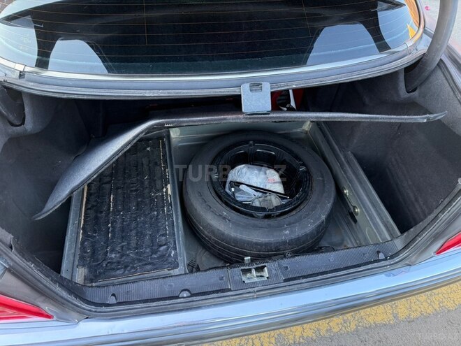Mercedes E 240-8