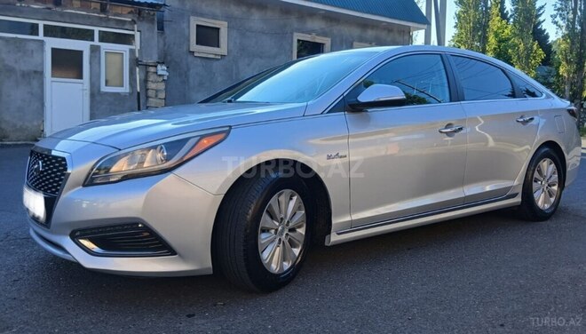 Hyundai Sonata-6