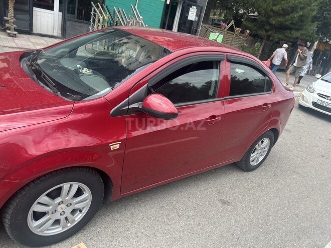 Chevrolet Aveo-5