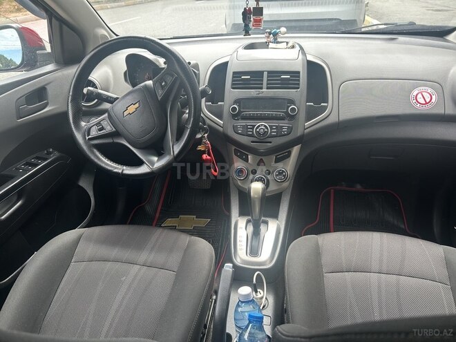 Chevrolet Aveo-6