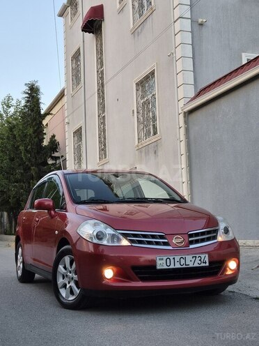 Nissan Tiida-6