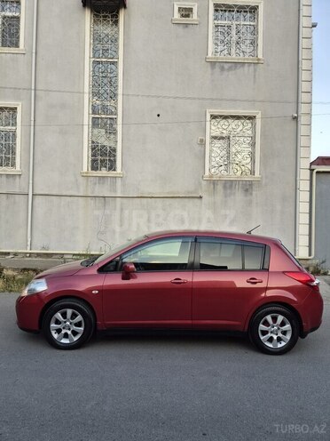 Nissan Tiida-4