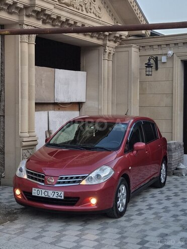 Nissan Tiida-8