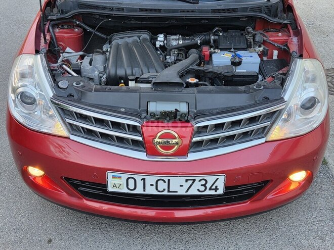 Nissan Tiida-17