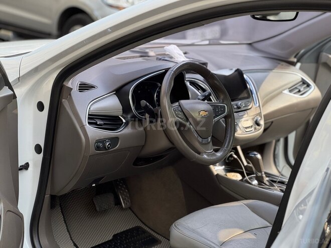 Chevrolet Malibu-14