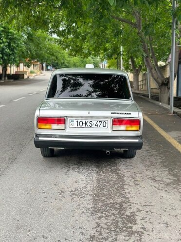 LADA (VAZ) 2107-2