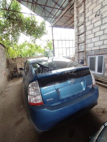 Toyota Prius-2