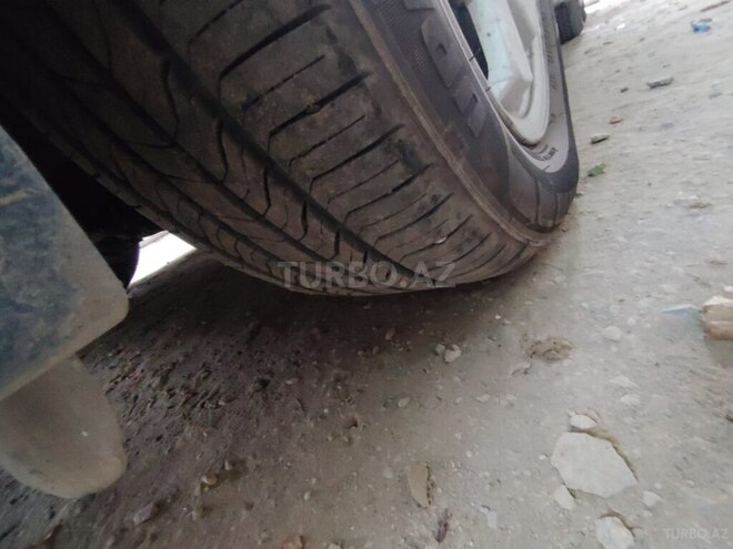 Toyota Prius-4