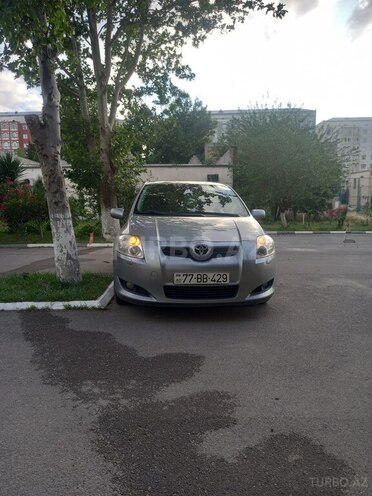 Toyota Auris-4