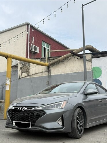 Hyundai Elantra-7