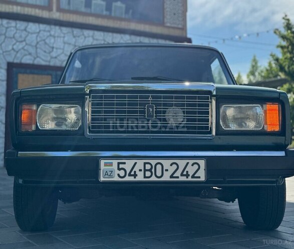 LADA (VAZ) 2107-1