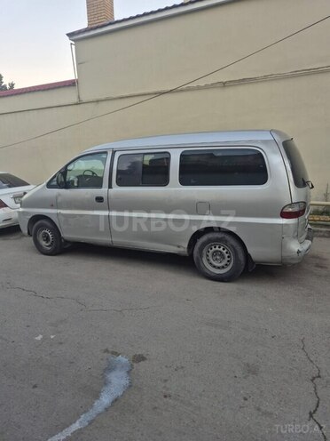 Hyundai H-1-4