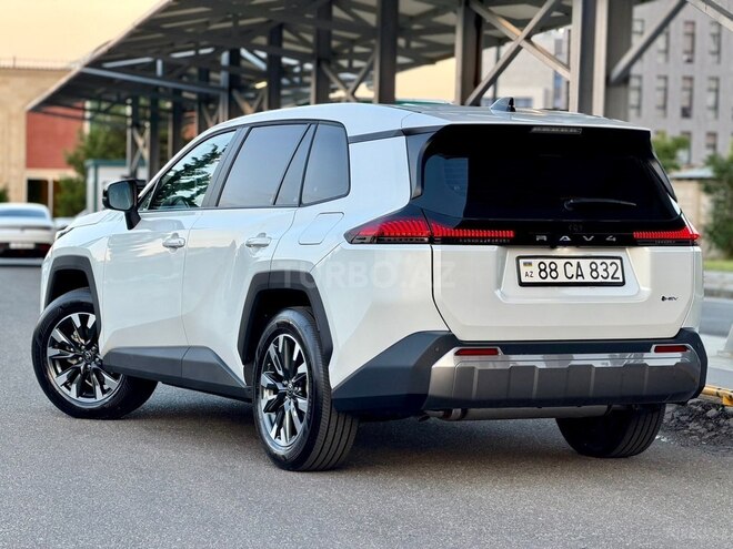 Toyota RAV4-8