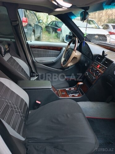 Mercedes C 240-8
