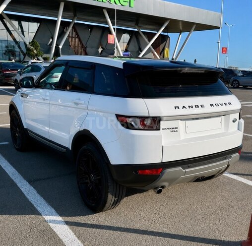 Land Rover RR Evoque-7