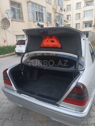 Mercedes C 220-9