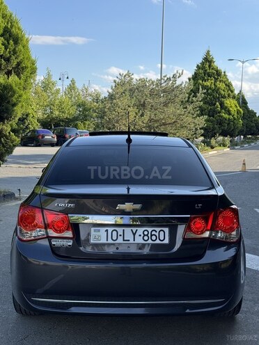 Chevrolet Cruze-5