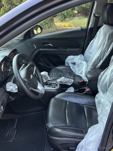 Chevrolet Cruze-9