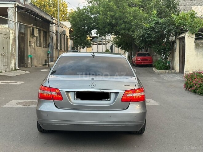 Mercedes E 220-8