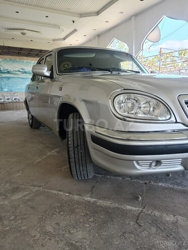 GAZ 31105 "Volga"-1