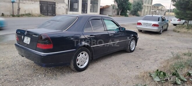 Mercedes C 220-9