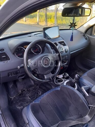 Renault Megane-10