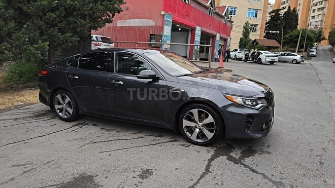 Kia Optima-5