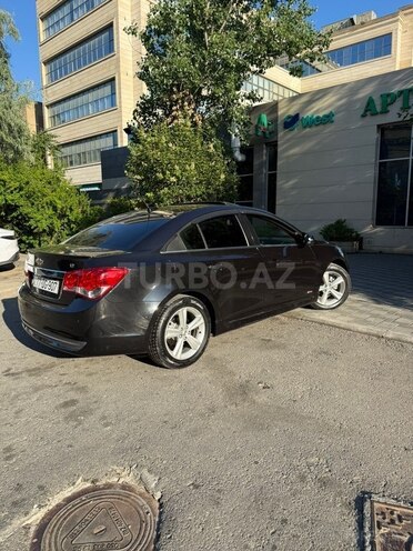 Chevrolet Cruze-4