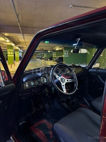 LADA (VAZ) 2106-7
