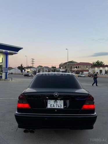 Mercedes C 230-6