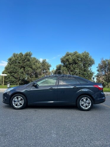 Ford Focus-5