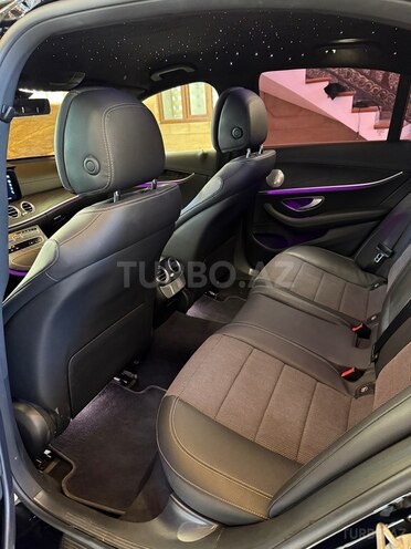 Mercedes E 300 de-6