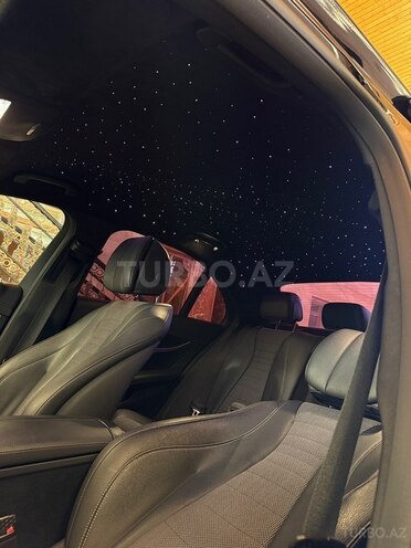 Mercedes E 300 de-12