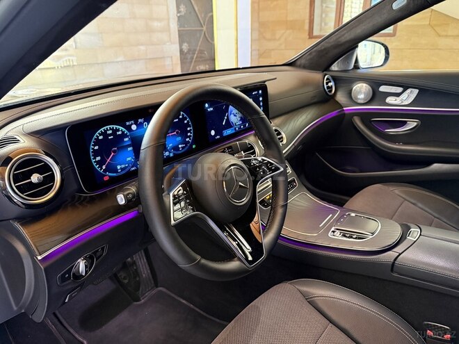Mercedes E 300 de-9