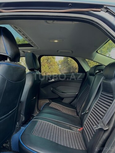 Ford Focus-7