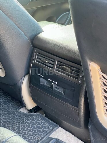 Toyota Land Cruiser-19