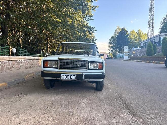 LADA (VAZ) 2107-1