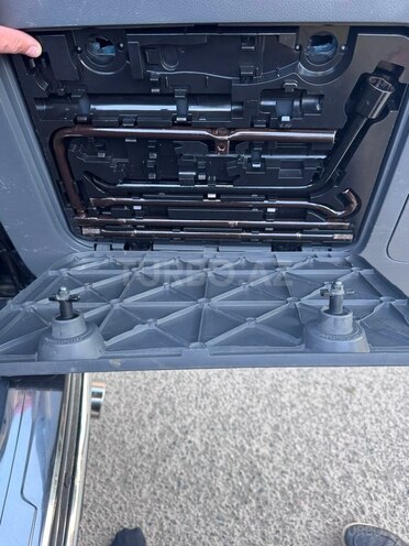Toyota Land Cruiser Prado-17