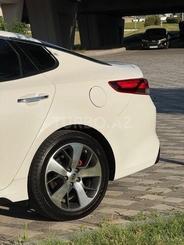 Kia Optima-15