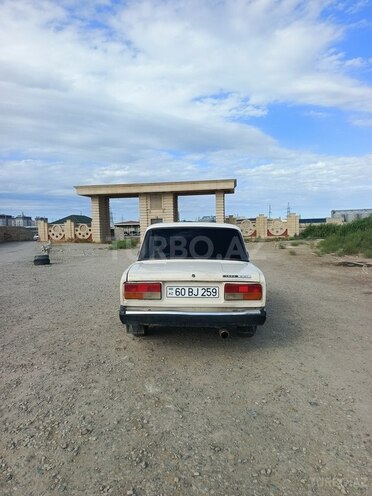 LADA (VAZ) 2107-5