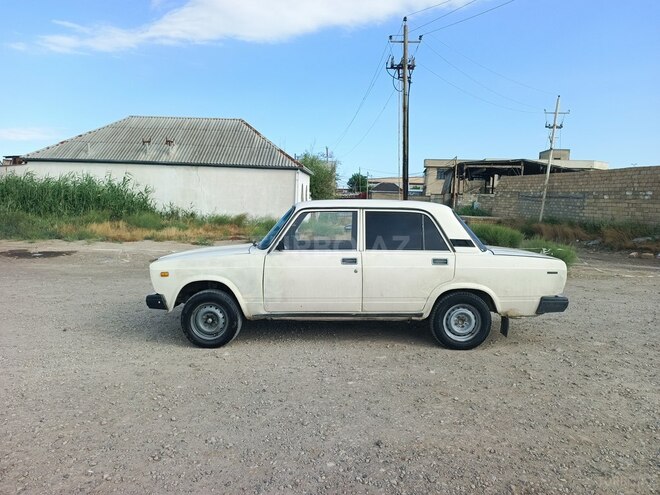 LADA (VAZ) 2107-4