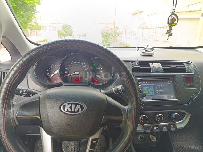 Kia Rio-15