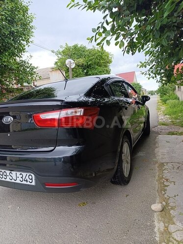 Kia Rio-11