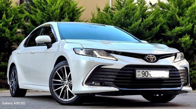 Toyota Camry-1