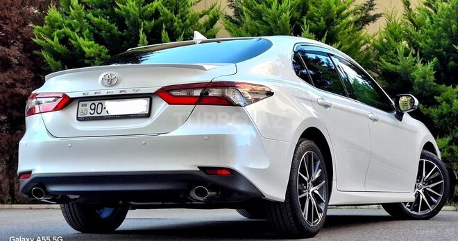 Toyota Camry-10