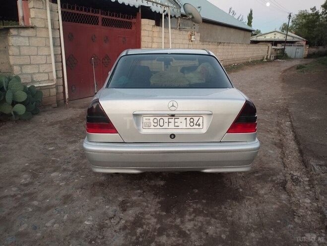 Mercedes C 180-2