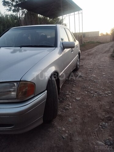 Mercedes C 180-3