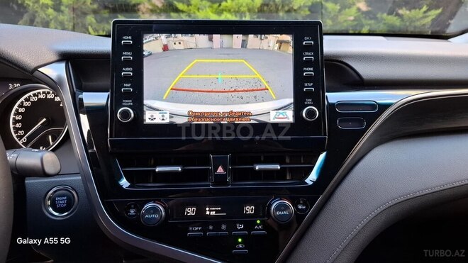 Toyota Camry-12