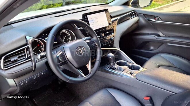 Toyota Camry-17